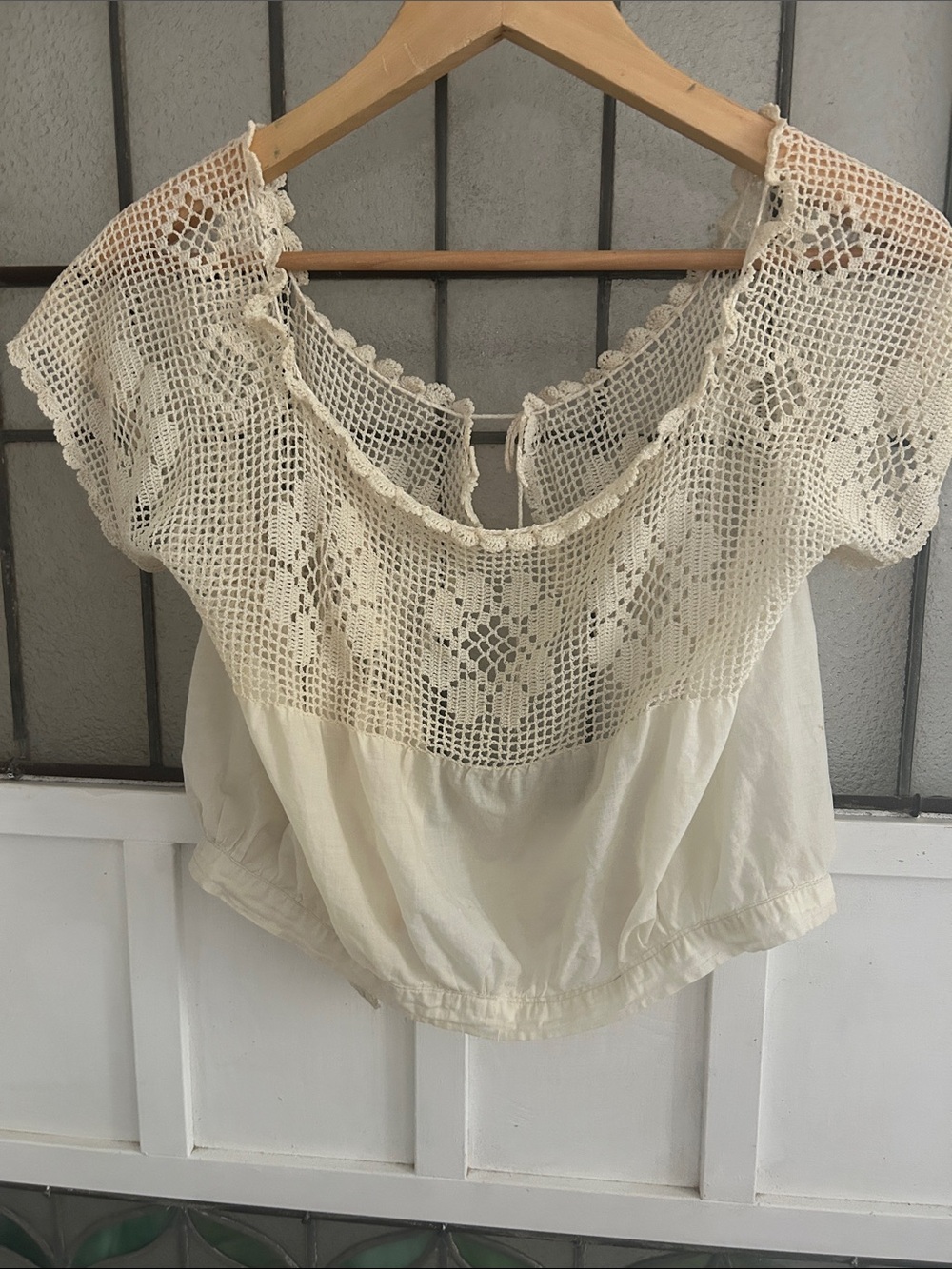 Vintage Women's Crochet Yoke Peasant Top - Cream - Picture 5 of 5